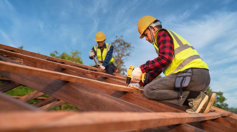 Professional gutter cleaning in North Bloomfield, OH